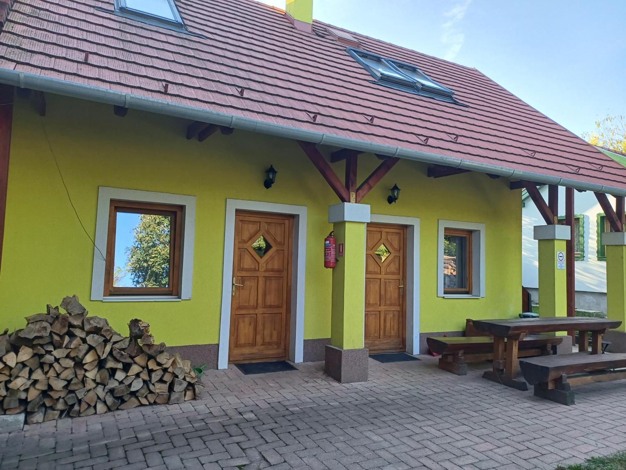 Zanati Apartmannhaz Nagykapornak Exterior photo